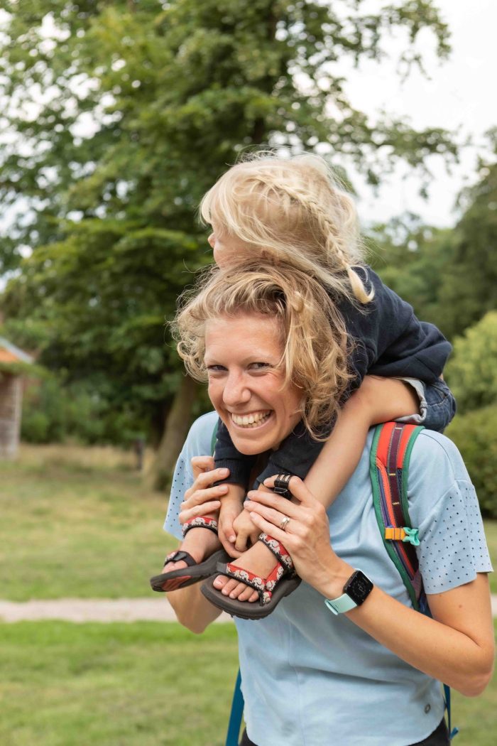 Familie fotoshoot Maartje, Jasper, Hilde en Benthe - foto Kim van de Wetering-39